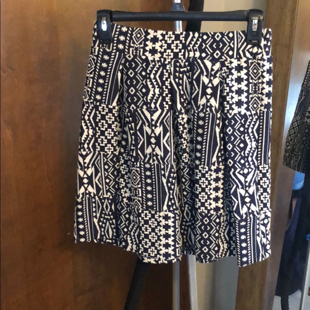 Patterned skirt